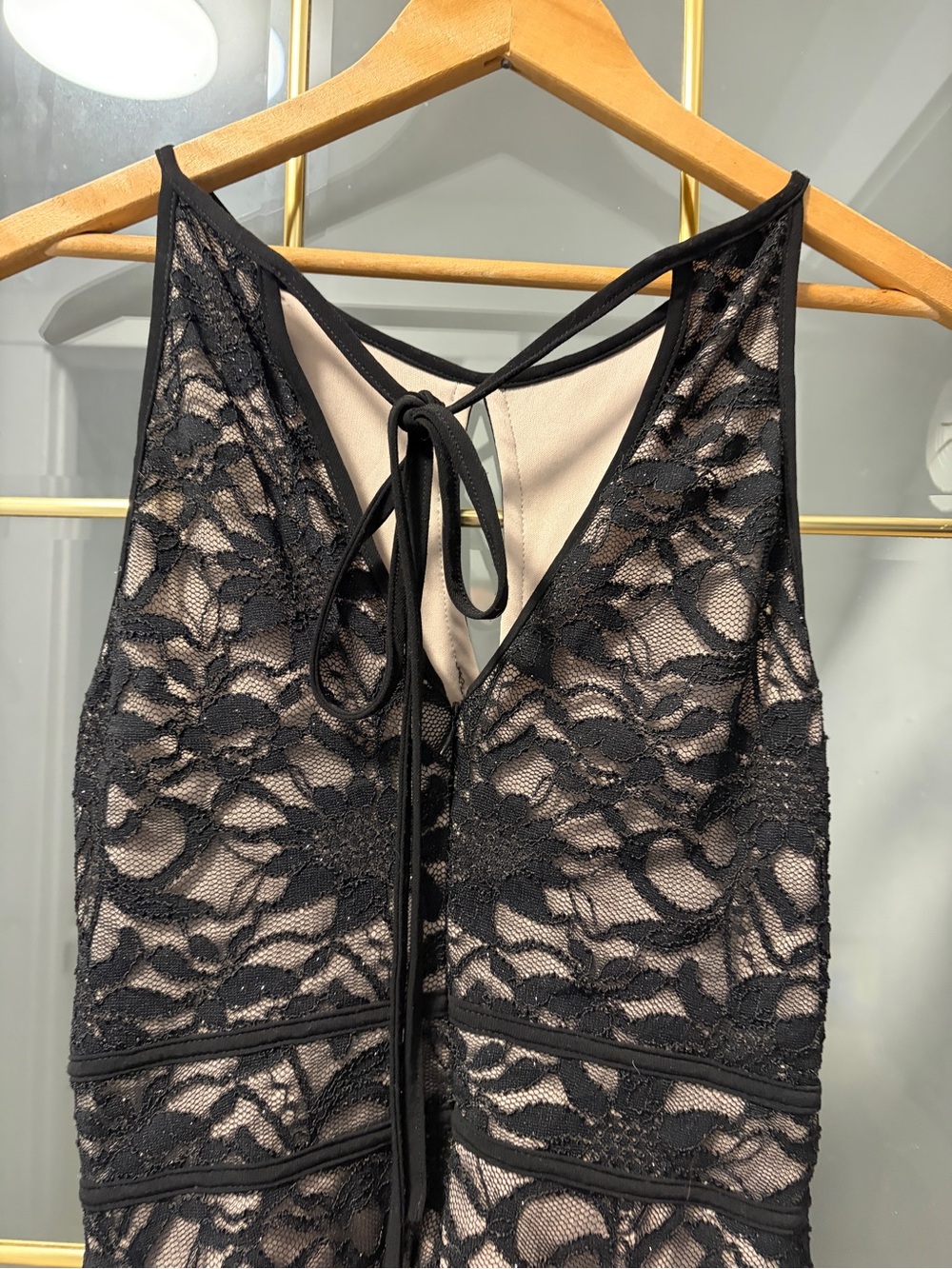 Dynamite Black Lace Midi Dress with Sheath Silhouette size 8 - Picture 5 of 7